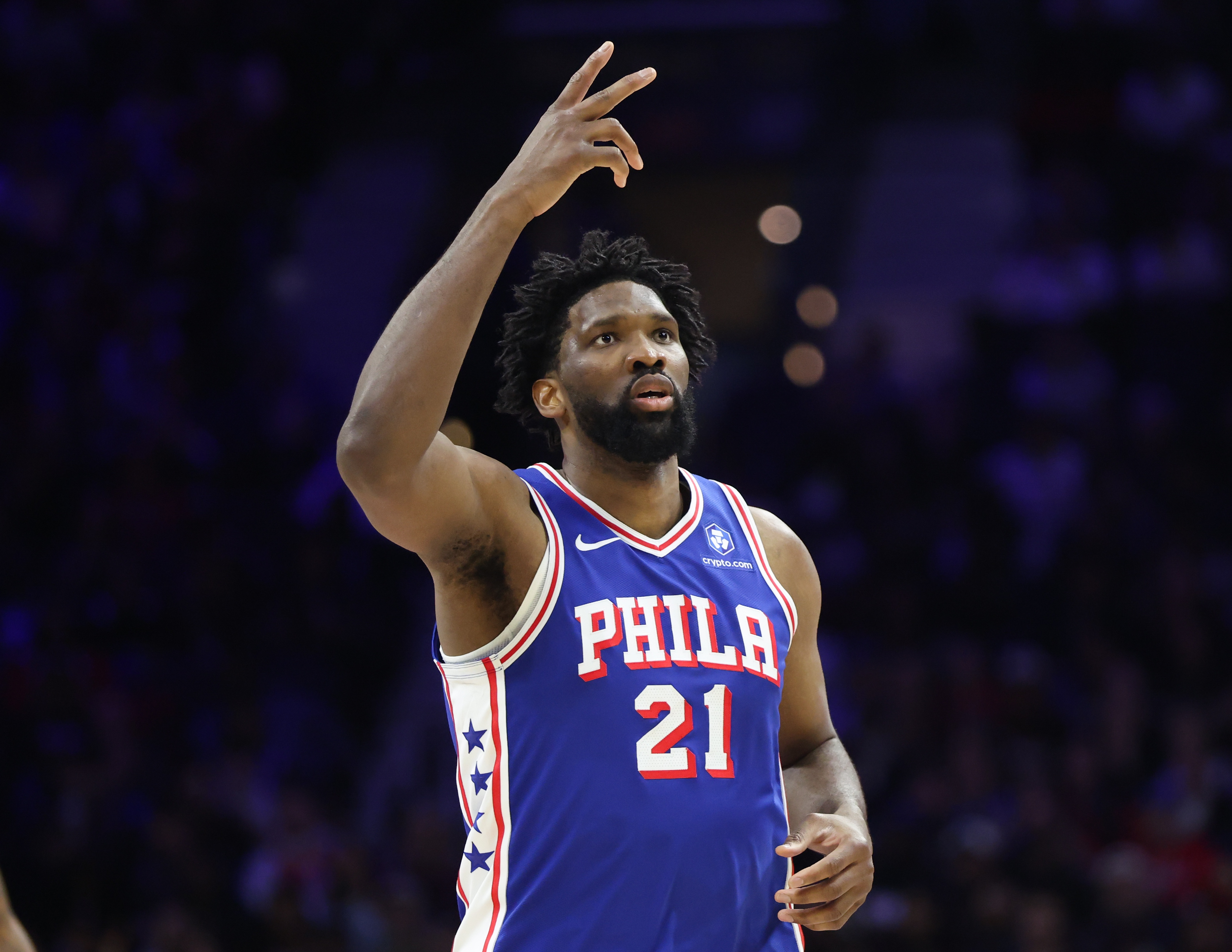 B体育-场均23.6分6.9板3.3助！明天76人客战魔术 恩比德出战成疑